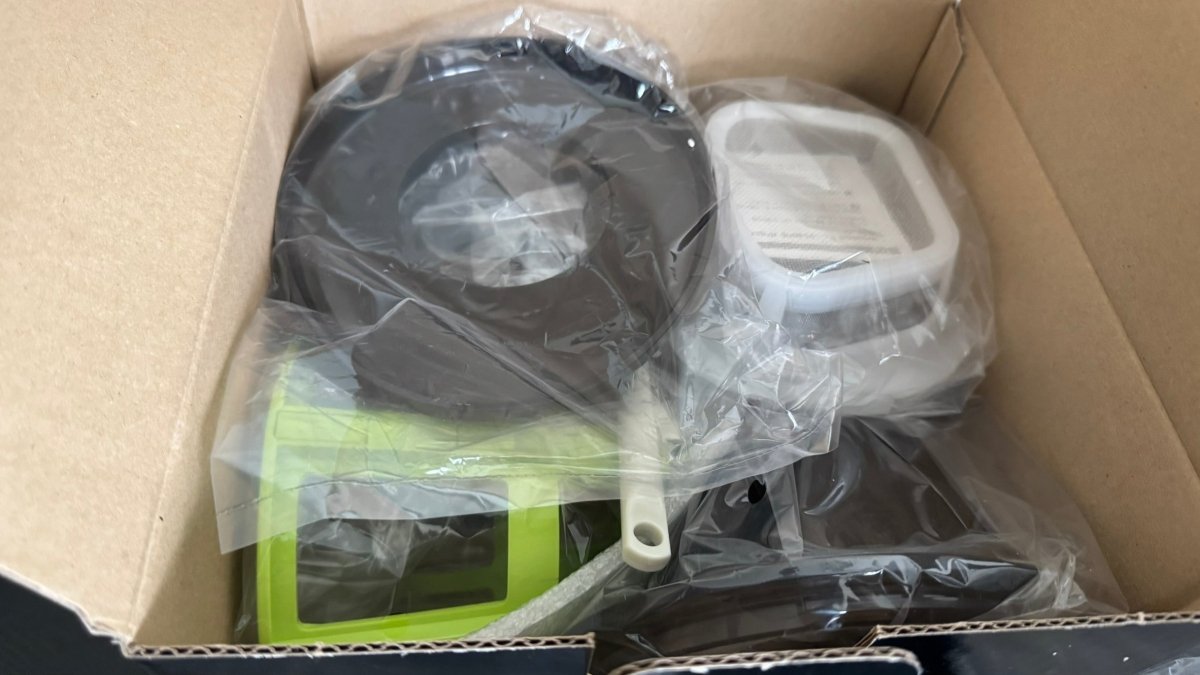 Kuvings Whole Slow Juicer C7000W - White - Sumara Shop LLC